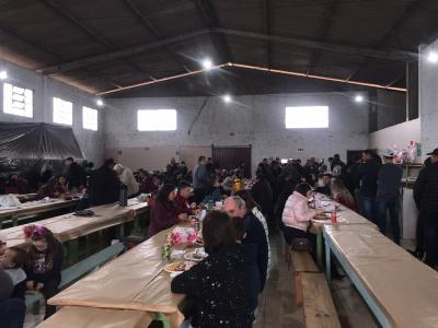 Conselho da Comunidade realizou o 1Âª AlmoÃ§o Beneficente SÃ£o Miguel Arcanjo.